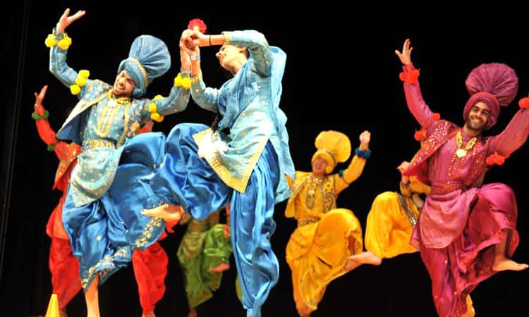 Dhamaal Dance