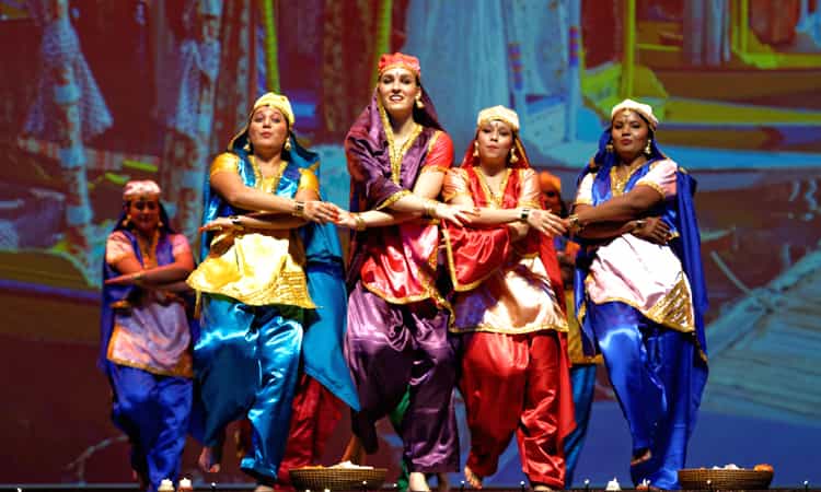 Gidda Dance